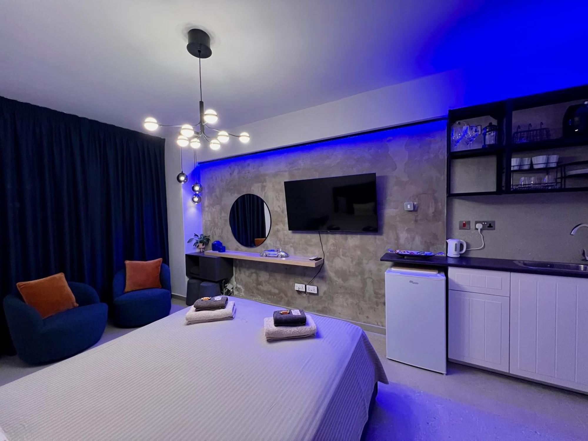 Fat Cow Apartments لارنكا المظهر الخارجي الصورة