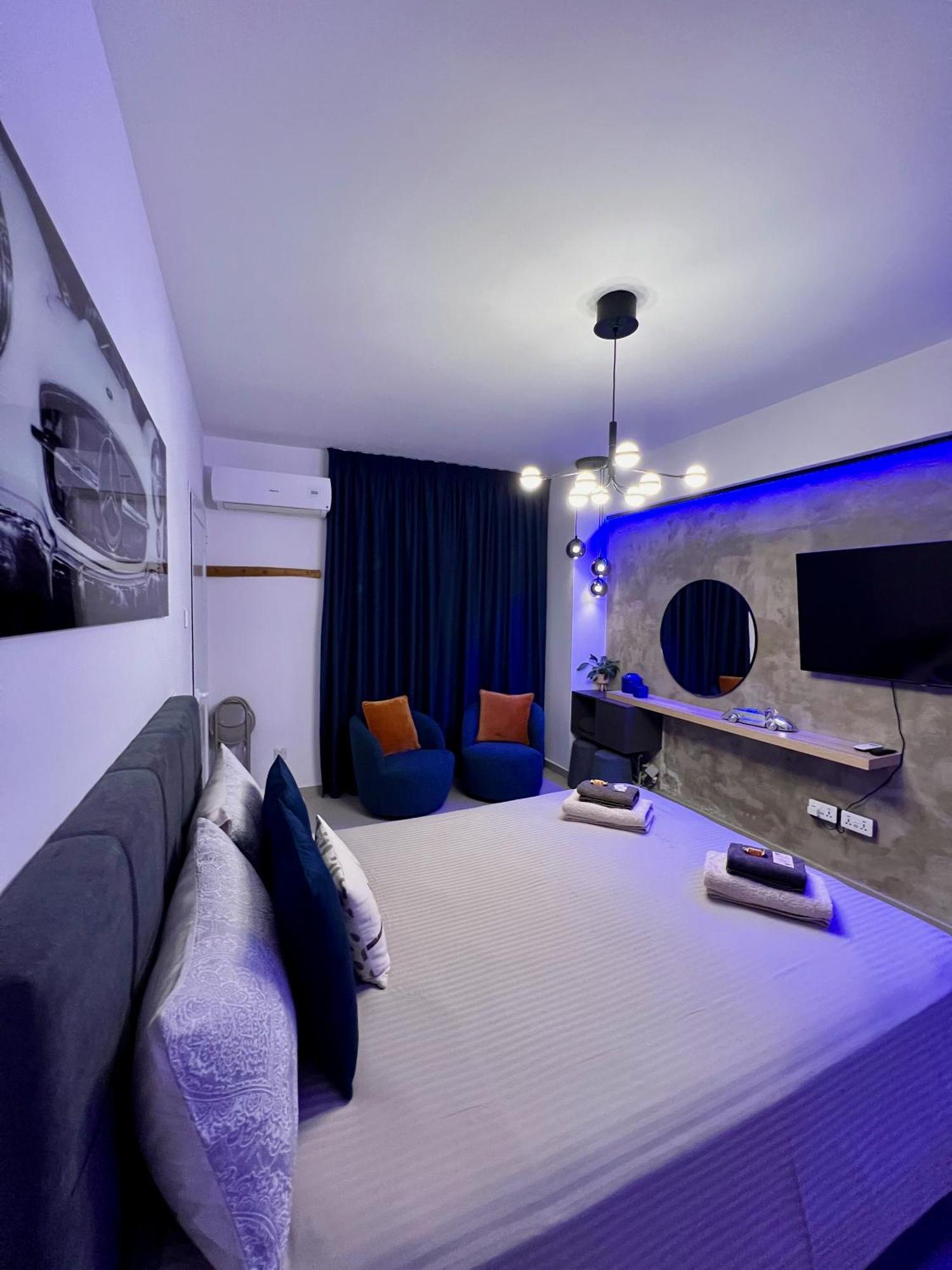 Fat Cow Apartments لارنكا المظهر الخارجي الصورة